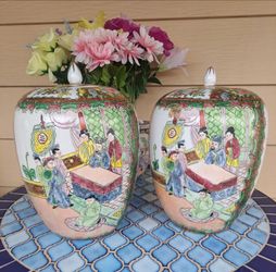 Vintage Chinese porcelain rose medallion ginger jars with lids