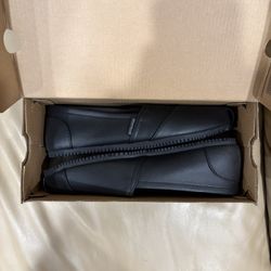 Sketchers Women Loafers Shoes (Size 8.5W)