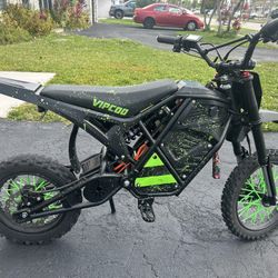 Go 37 Miles Per Hour Just Missing One Pack Just Like Brand New Come With One Spare Keys