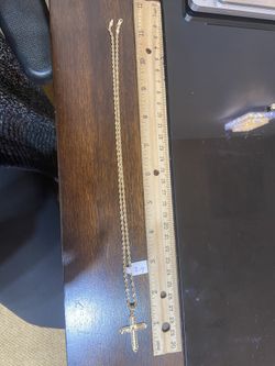 10k gold rope chain and cross pendant combo for a good price!!