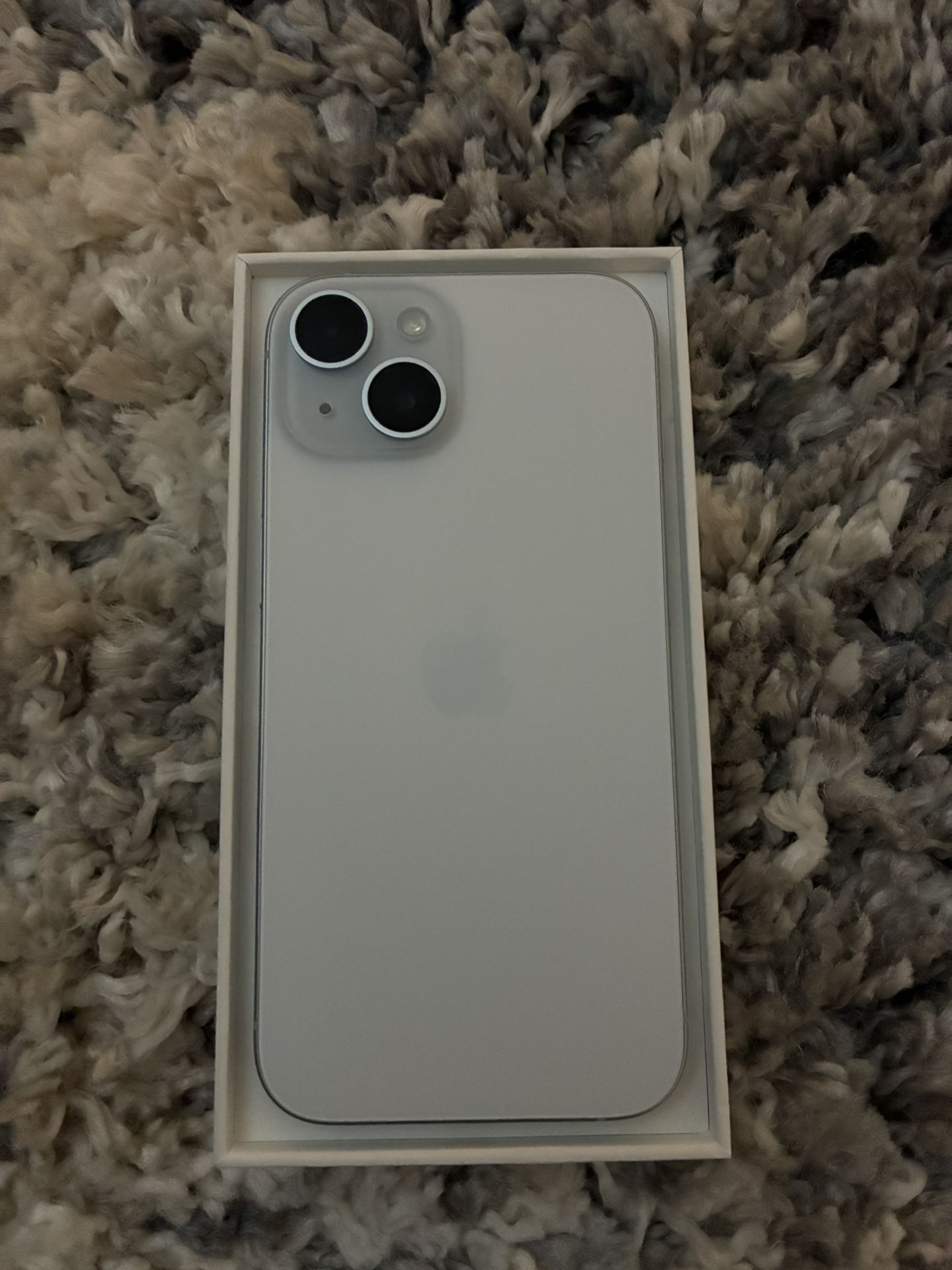 New iPhone 15 No Box