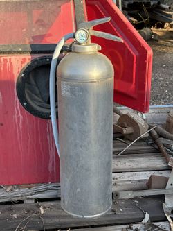 STAINLESS STEEL FIRE EXTINGUISHER   