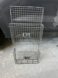 Wall Mount For Mail/folders 