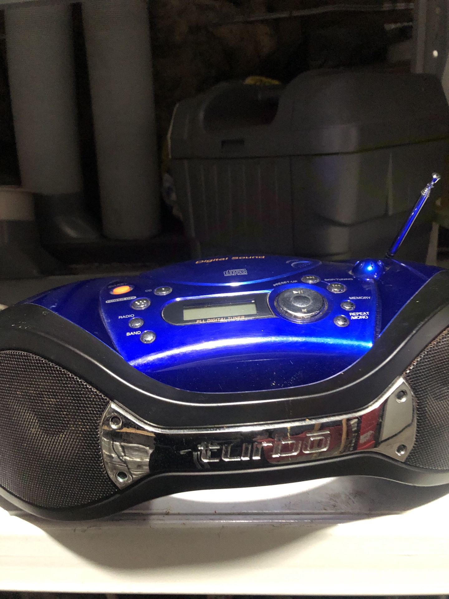 Emerson portable CD