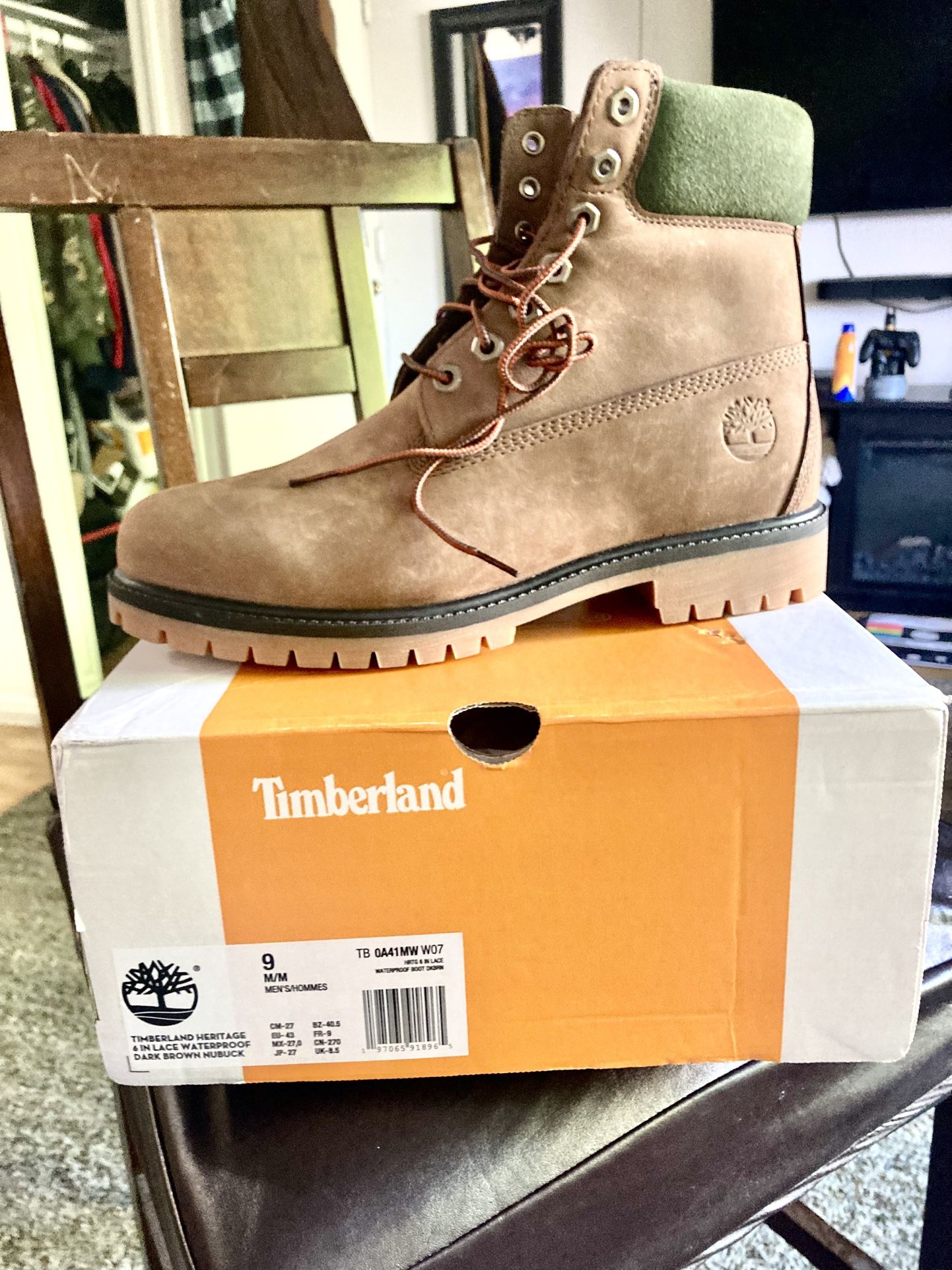 BNW Timberlands S-9 Men $175 