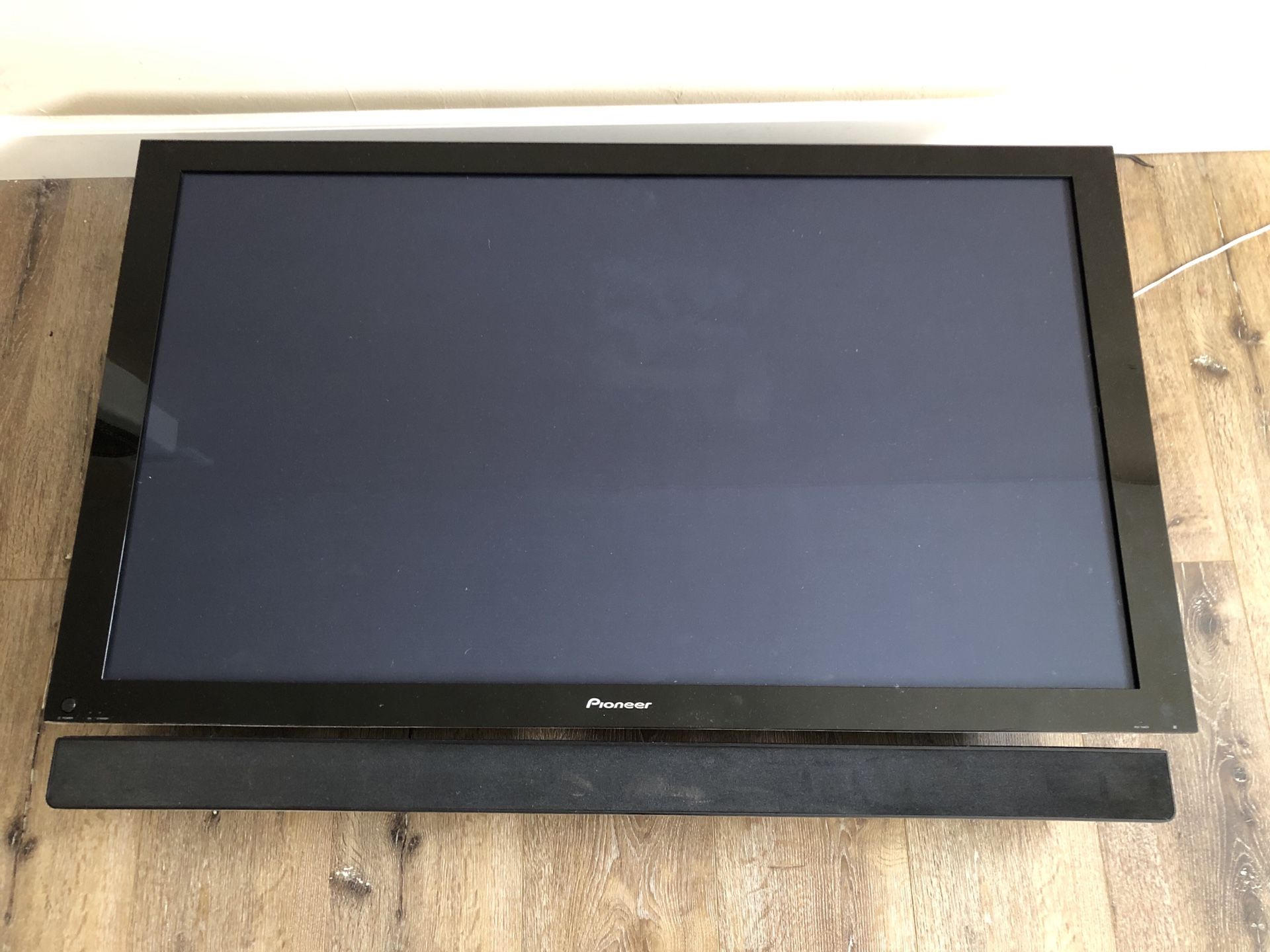 Pioneer Plasma 720p HDTV Flatscreen