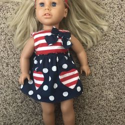 American Girl doll likeness - excellent condition