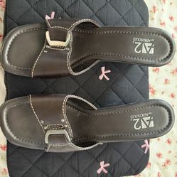 aerosols brown heels