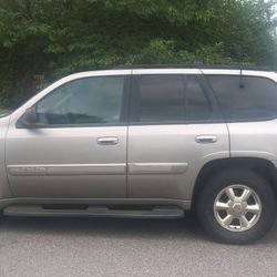 ENVOY SUV for sale 3,000 run good heat n ait work