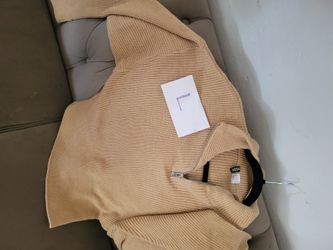Clothes For Women (Forever 21 American Eagle. HnM,
