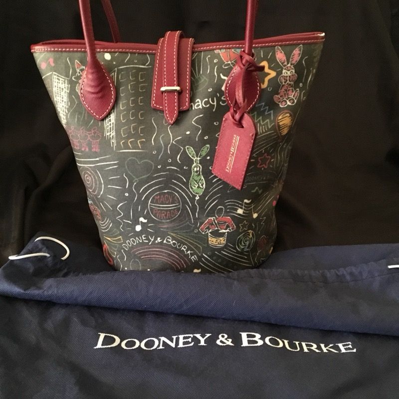 Dooney And BOURKE ladies Purse for Sale in Houston, TX - OfferUp