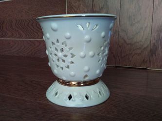 Lenox Gold Trimmed Votive/Tealight Holder