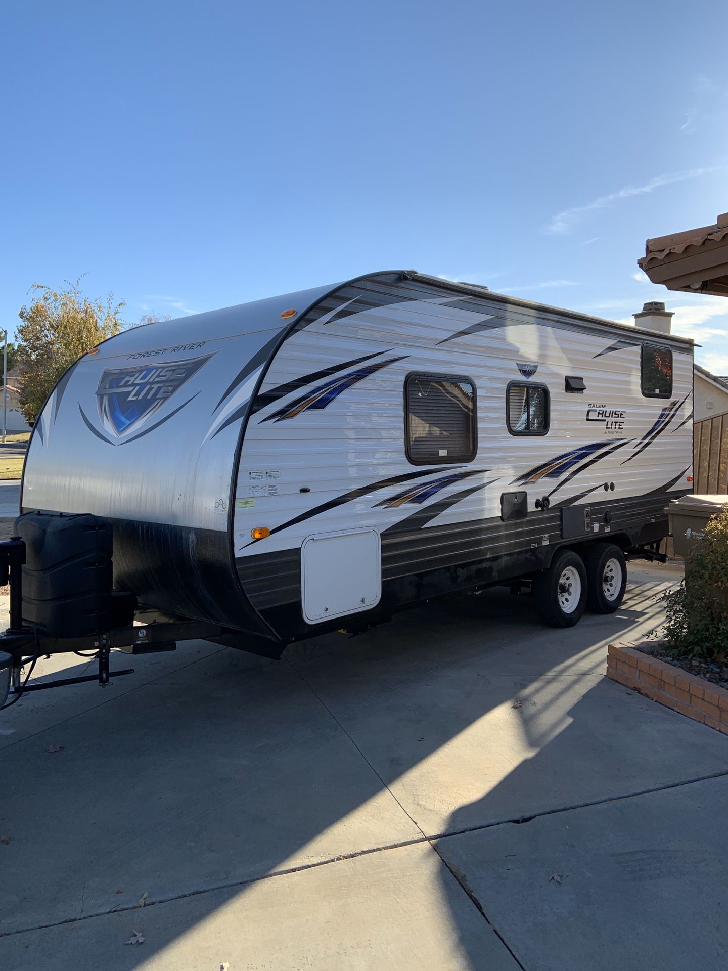 2017 Forest River Cruise Lite 24 ft Trailer