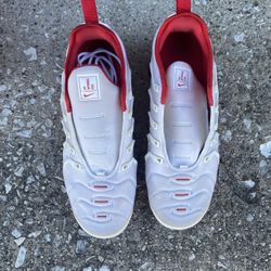 White Vapor Max Size 9