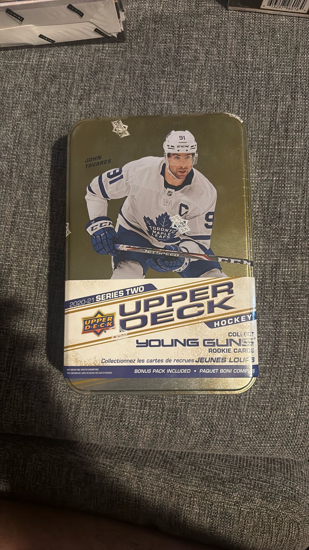 2020-21 Upper Deck Series 2 Hockey Tin BoxYpung Guns 10 packs per tin