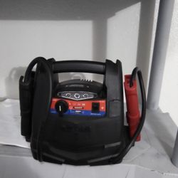 Duralast Battery Jump Starter 