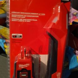 Milwaukee Circuit Breaker Finder W LED & GFCI TESTER