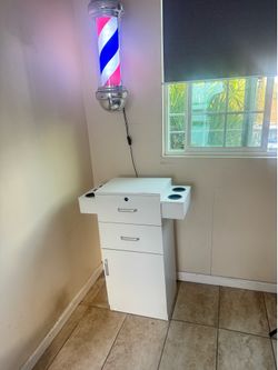 Barber/Stylist Station