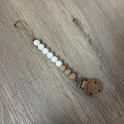 Mushie Pacifier Clip