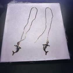 Gorgeous Dolphins Earrings  18k Gold Plating With warranty 