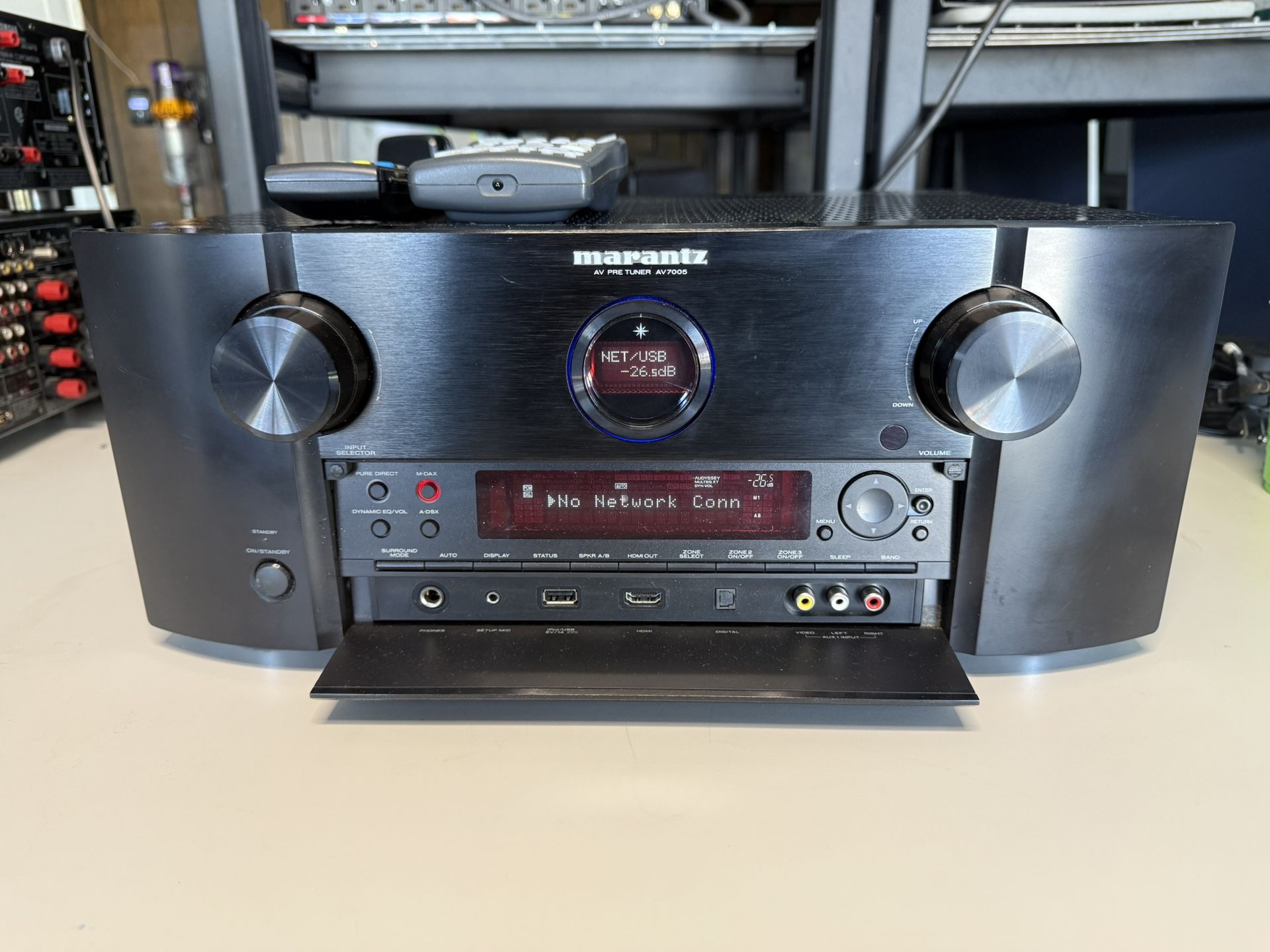 Marantz AV 7005 Pre-Amp/Processor Amplifier 