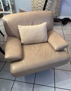 Set of two free