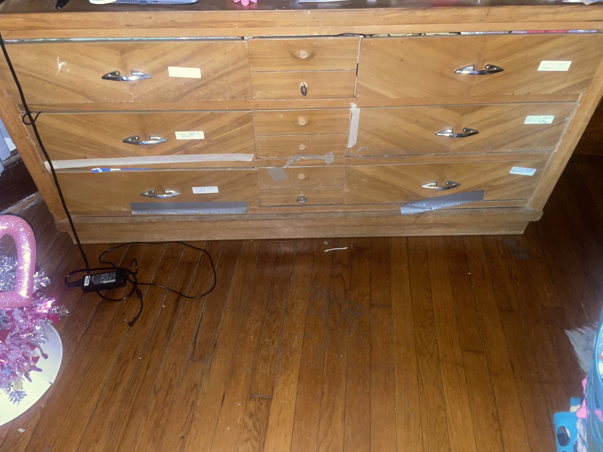 BROWN ANTIQUE DRESSER FOR SELL!