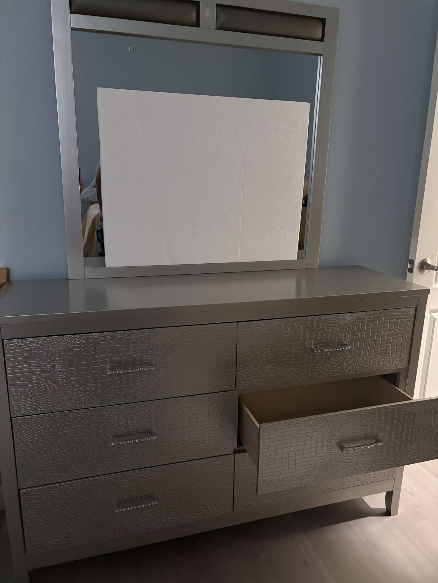 Beautiful Bedroom Set For A Princess $490