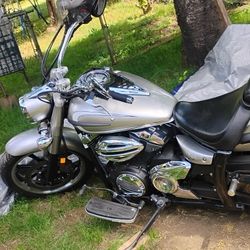 2011 Yamaha V Star 900