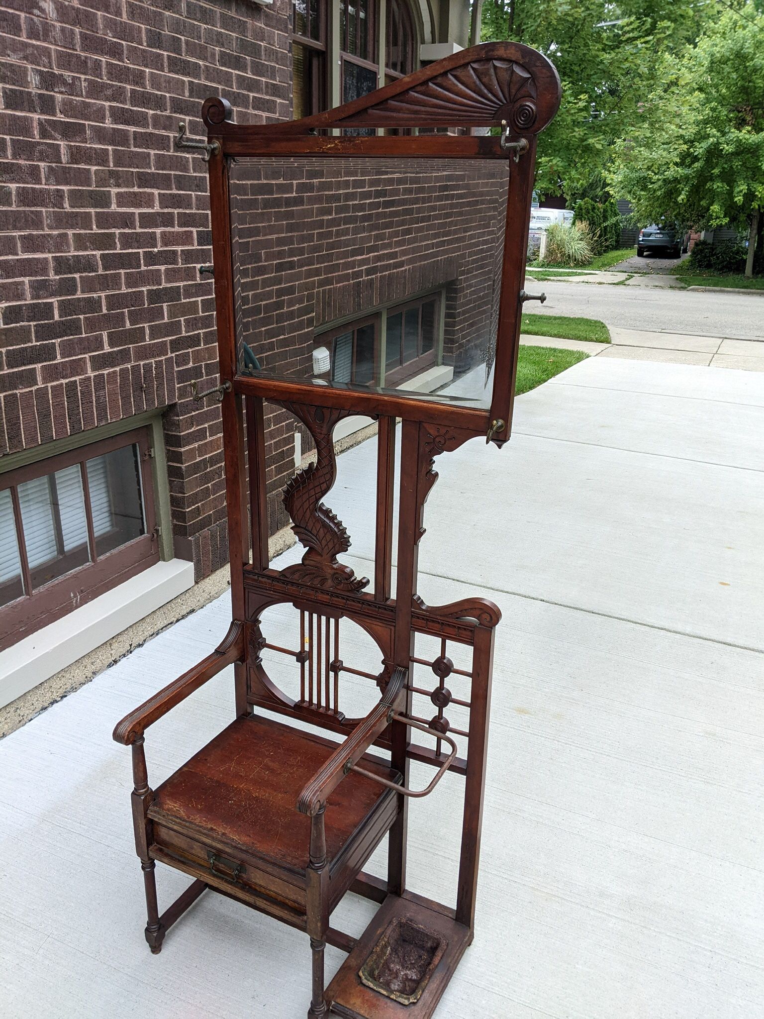 Antique tree Hall