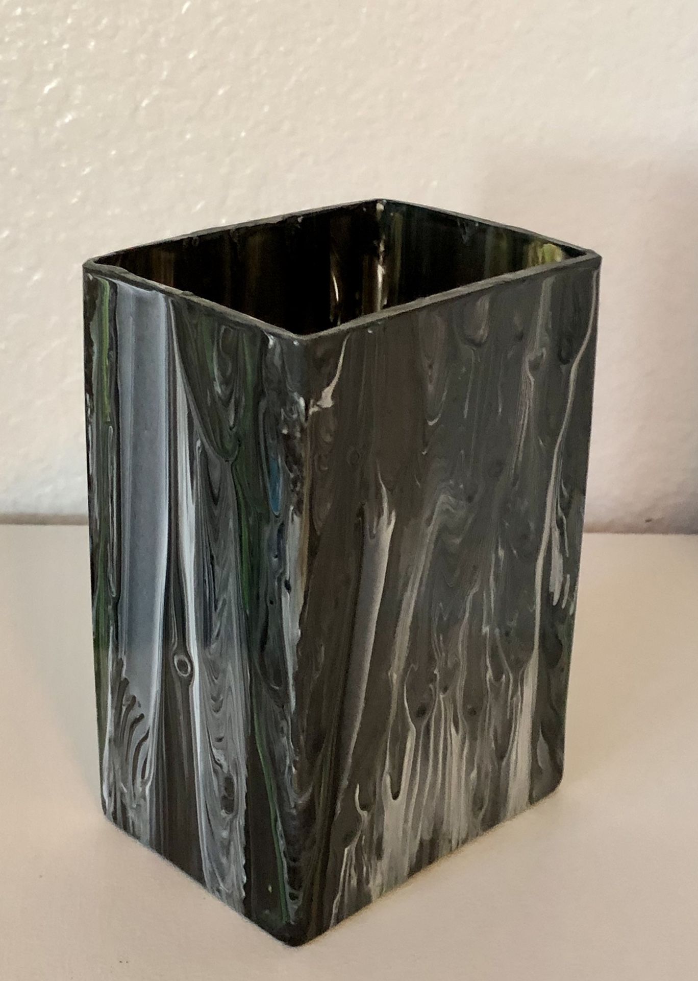 New: Glass Painted Triangular Vase, Size: 6”x 4” x 3”