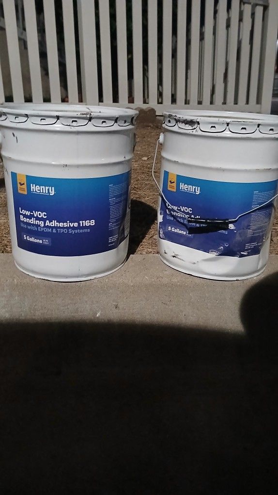 Henry Low-VOC Roofing Bonding Adhesive
