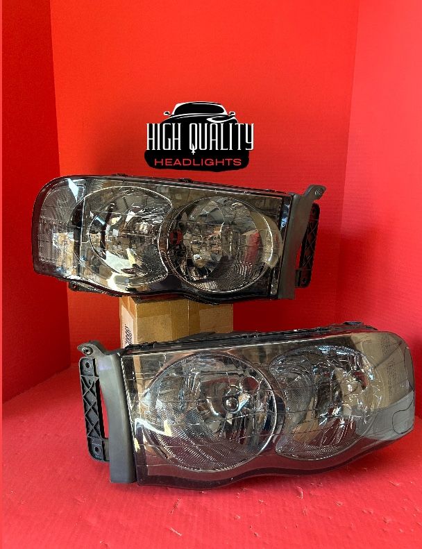 Dodge Ram 2002. 2005 headlights.