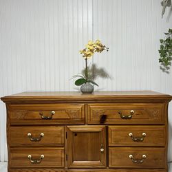 Dresser, Cajonera 