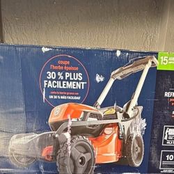Husqvarna Lawn Xpert LE322R 40-volt Self Propelled Battery Mower - 2 Batteries Included