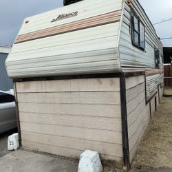 1989  Travel Trailer*