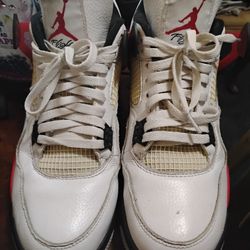 Black And Blue Foam Deposits Jordan's White And Red