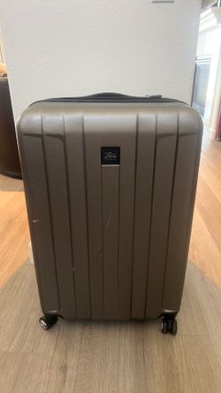 Skyway luggage Hardside Check-In Spinner Suitcase