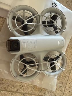 DJI Neo, Mini Drone with 4K UHD Camera for Adults, 135g Self Flying Drone that Follows You, Palm Takeoff, Subject Tracking, QuickShots, Stabilized Vid
