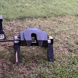 Curr 16k 5th Wheel Hitch