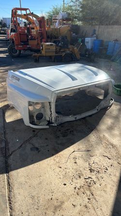2019 Silverado 4500 hood