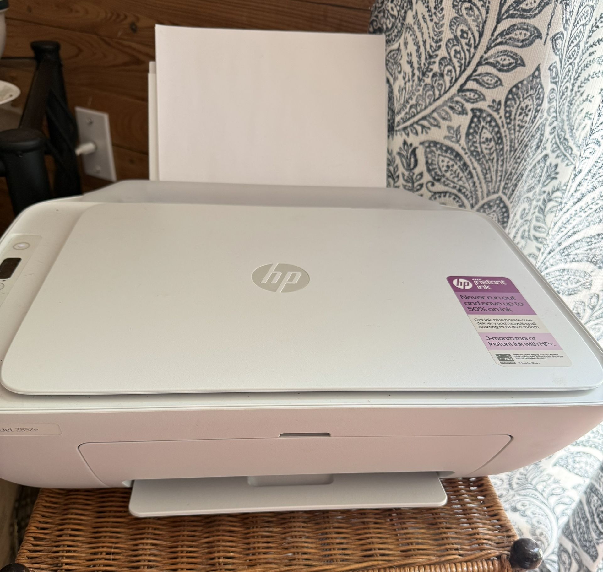 Hp Deskjet $50 OBO Barely Used W Paper /ink