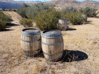 Premium Reclaimed Natural Wine Barrels