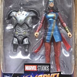 Msmarvel Marvel legend series. Baf Part missing Cape