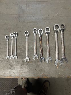 Blue Point metric ratcheting wrench set