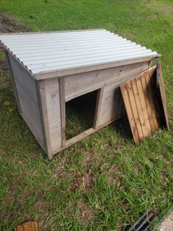 Wood Large Dog House