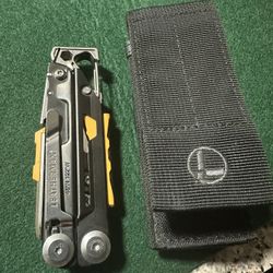 Leatherman Signal