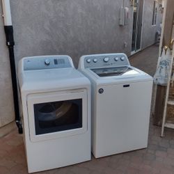 Washer And Gas Dryer 