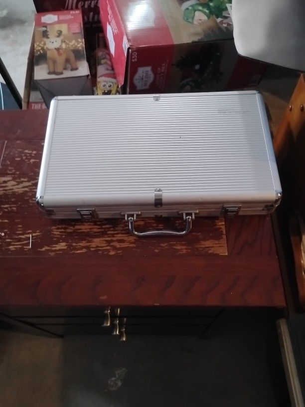 Poker chip set w case 