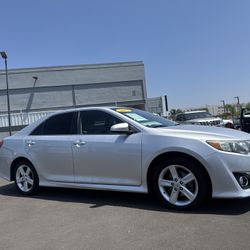 2013 CAMRY SE $11.995